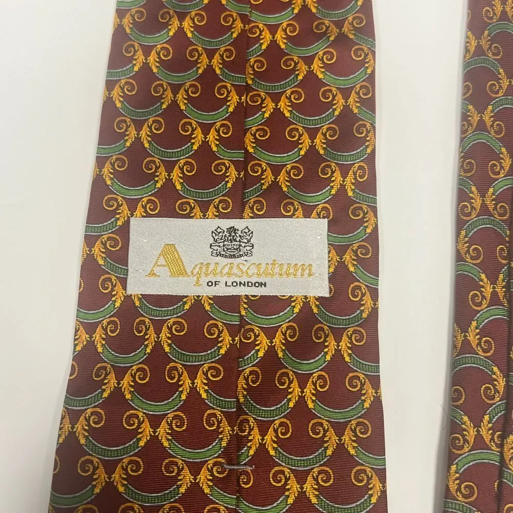 Aquascutum of London Silk Tie Burgundy Green Gold Scroll Pattern Classic Necktie